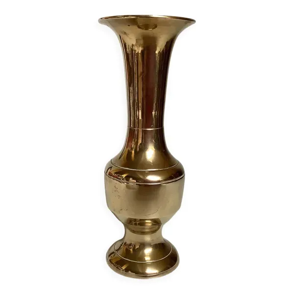 Petit vase en laiton
