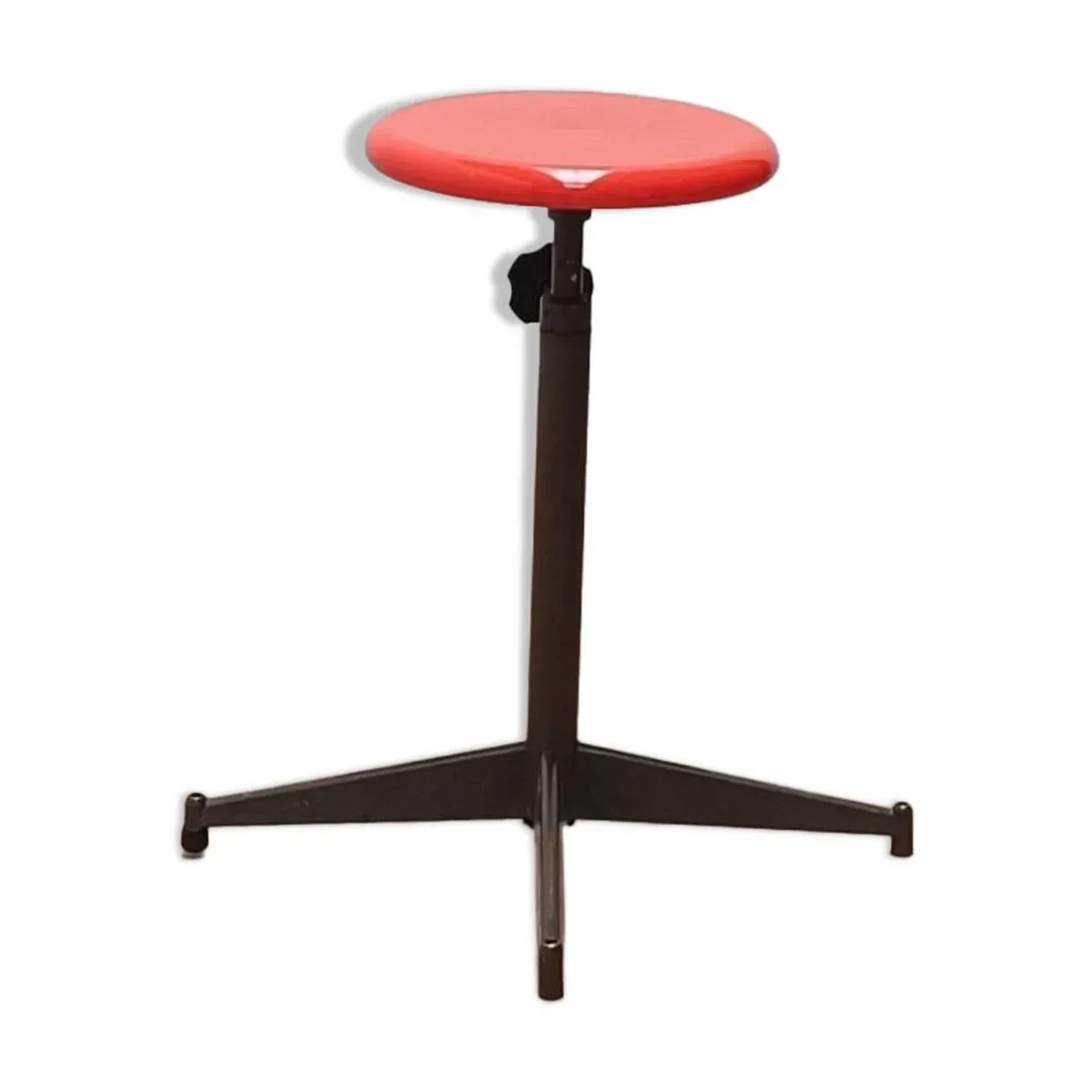 Tabouret de laboratoire