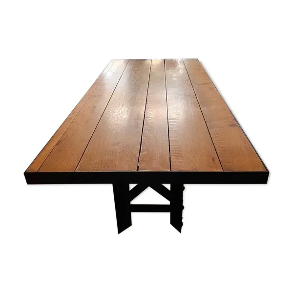 Table en chêne piétement poutrelle Eiffel