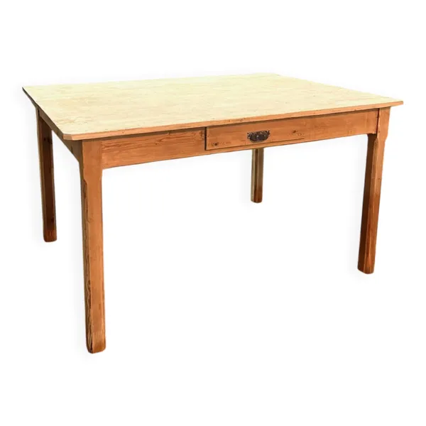 Ancienne table d’usine
