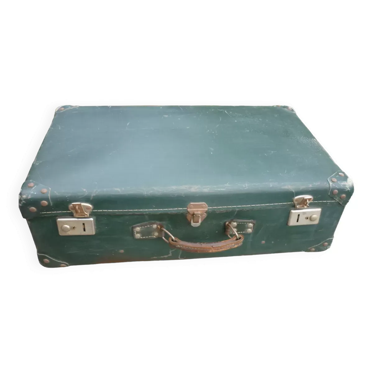 Valise verte en carton