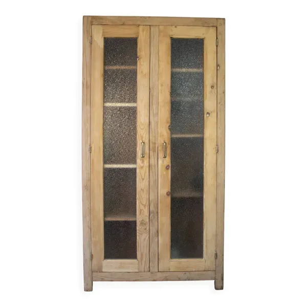 Armoire vitrée