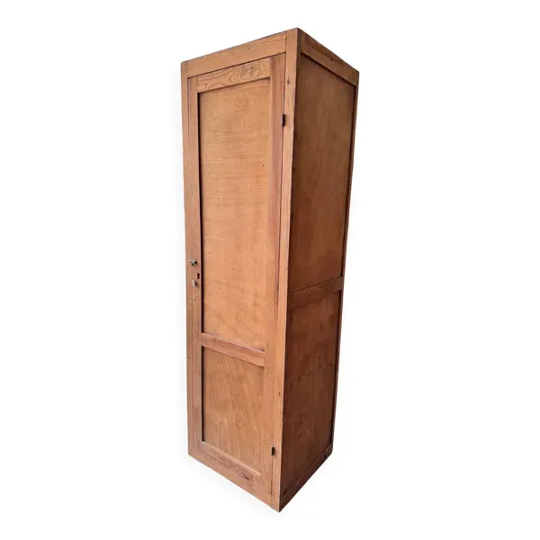 Armoire homme debout - parisienne - bonnetière