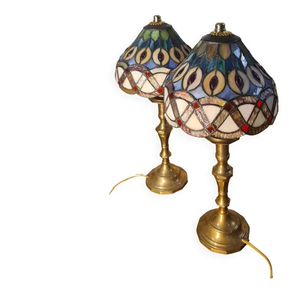 Lot de lampes  laiton anciennes en verre vitrail fait main ,style