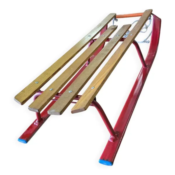 Luge Traîneau vintage en bois et métal – esprit montagne