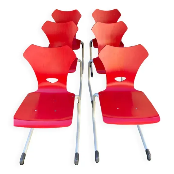 Véritables chaises d’école