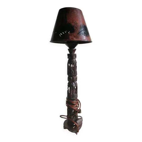 Lampe originale  abat jour en tole