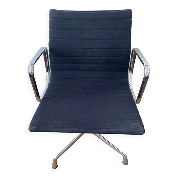 Fauteuil VITRA d’après EAMES