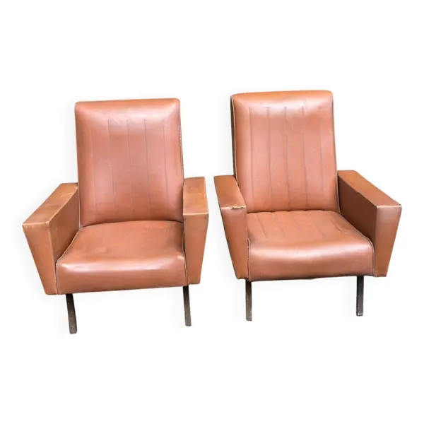 2 fauteuils club des années 1950 en cuir cognac