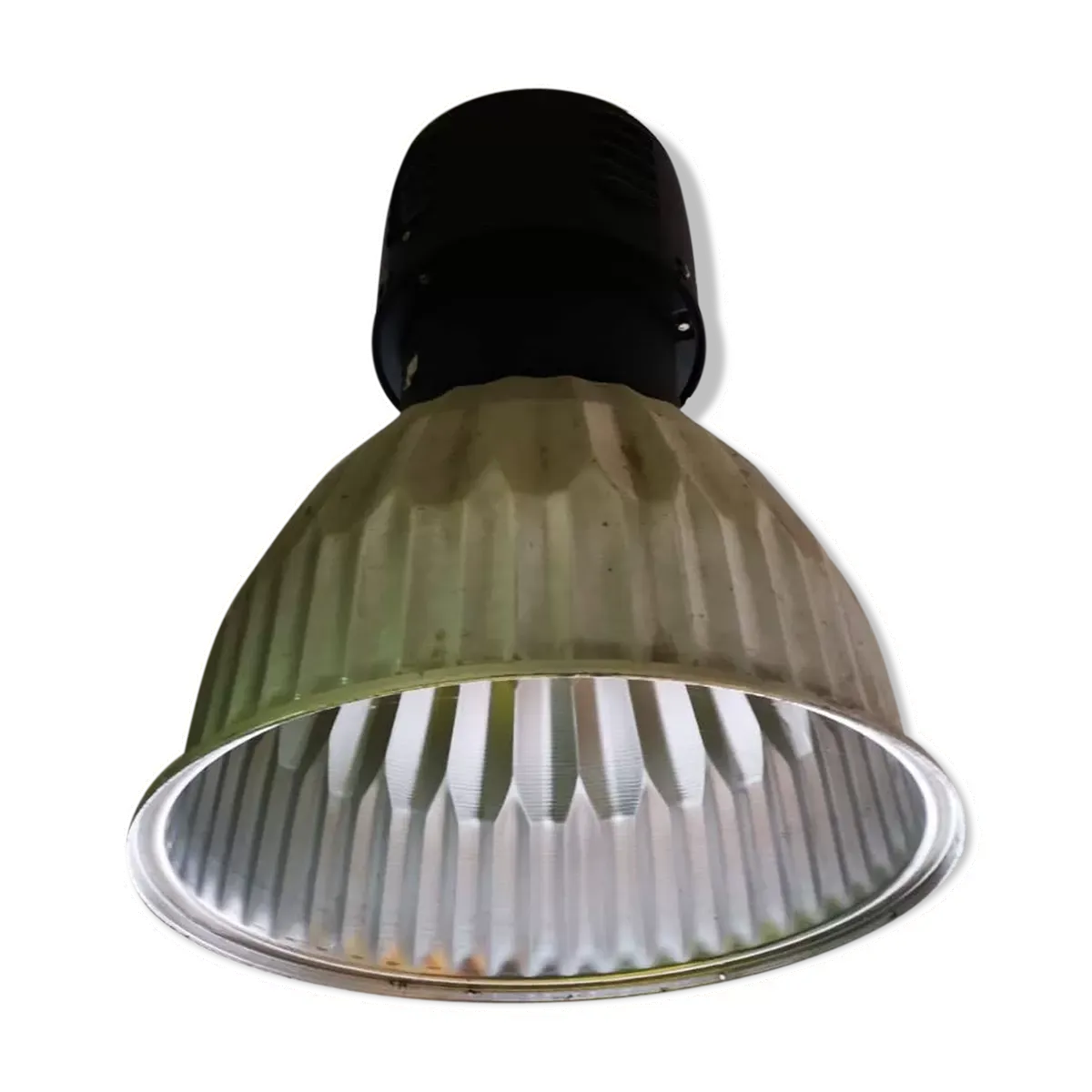 Suspension industriel noire et métal