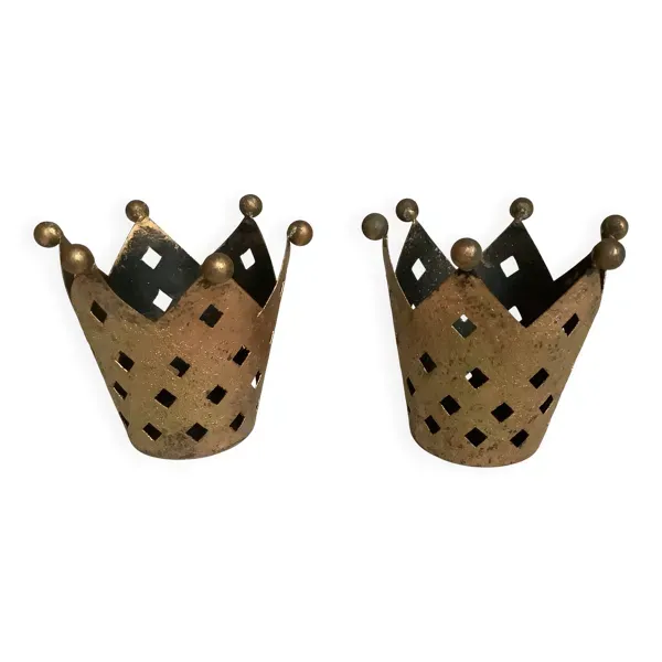 Paire de bougeoirs couronnes