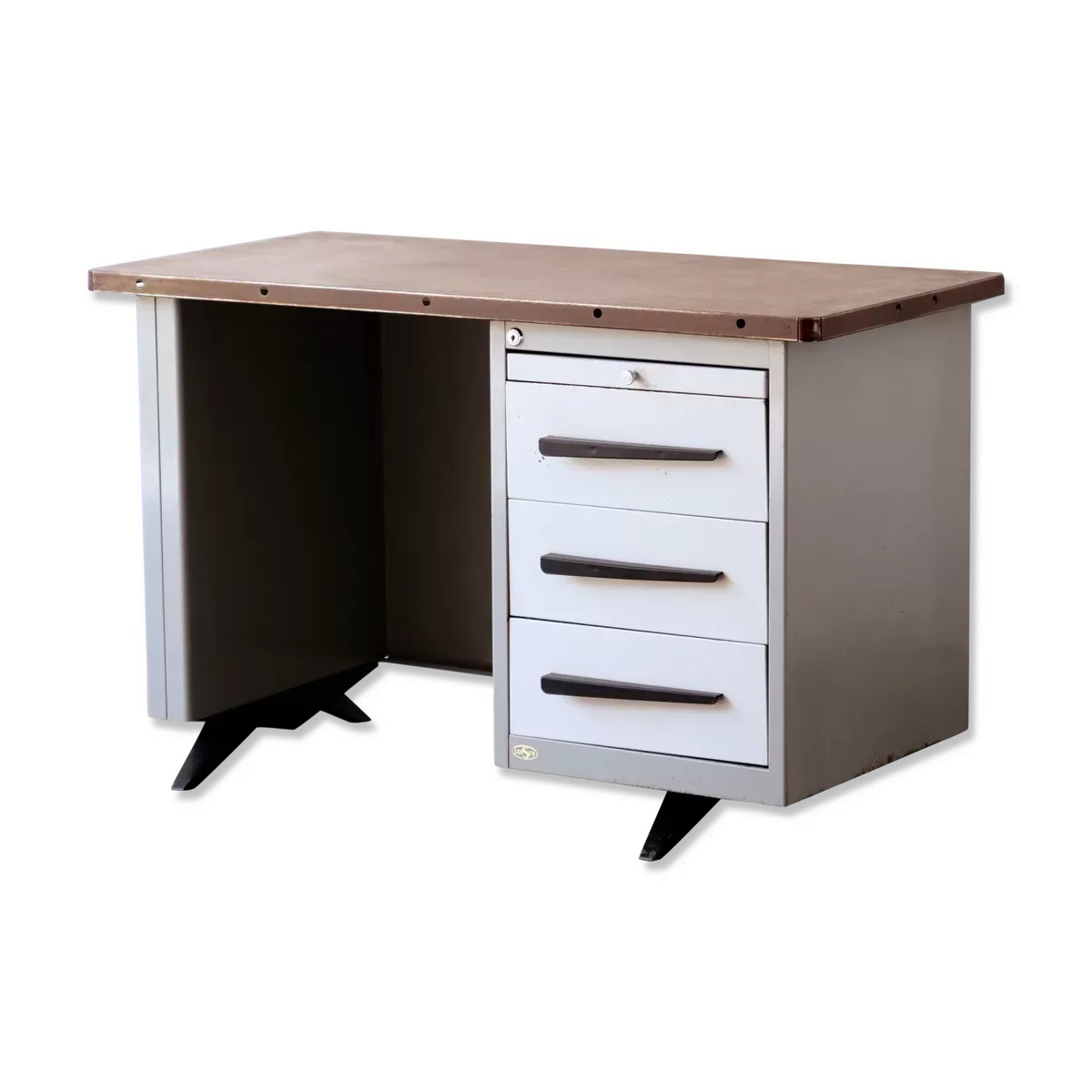 Bureau geomètrique de style industriel sansen