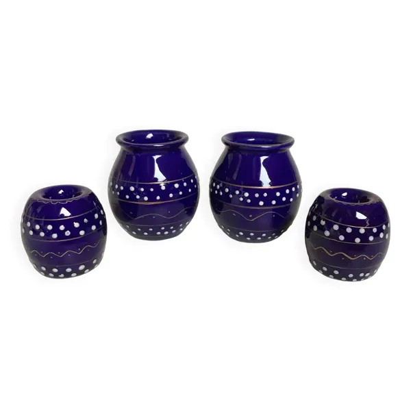 Paire de bougeoirs et de vases bleu cobalt émaillés