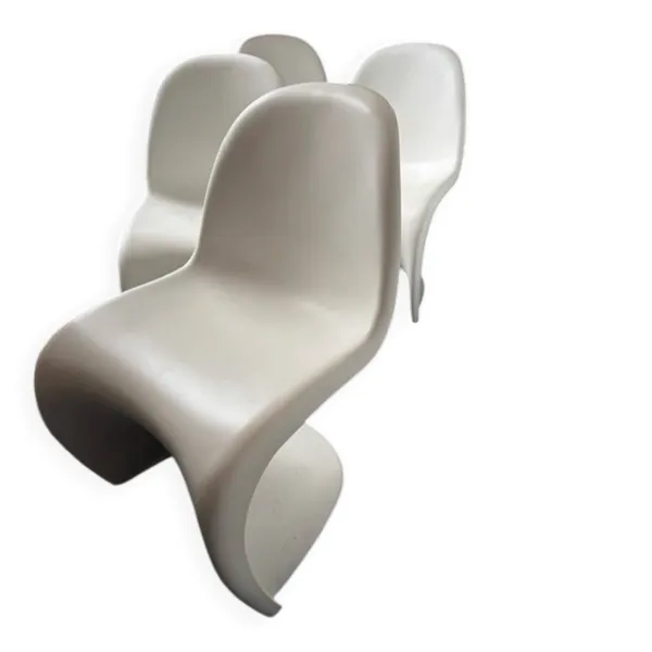 Chaises modèle ''S'' de Verner Panton