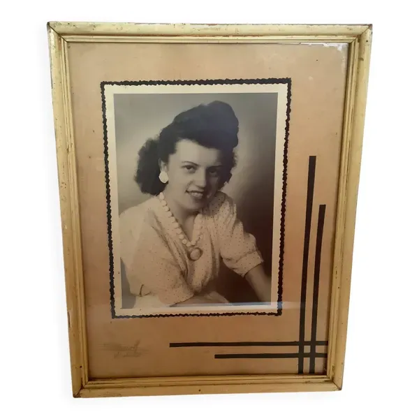 Ancienne photographie femme aux bijoux