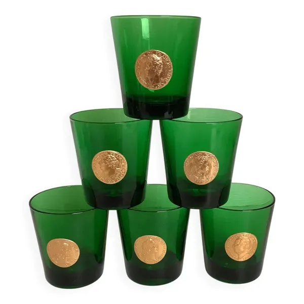 Six verres asymétriques en verre vert vintage
