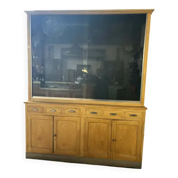 Meuble de métier/magasin