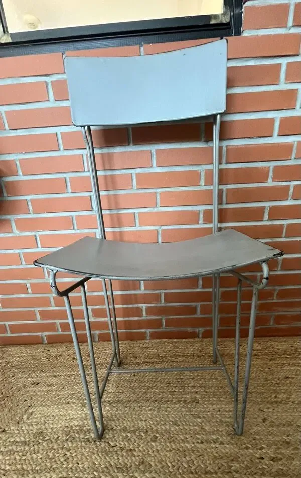 Ensemble de 6 chaises métalliques françaises – Années 1960–70 – Design mode