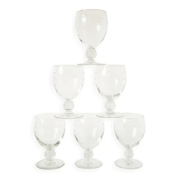 lot de 6 petits verres à vin pieds travaillé en cristal gravé, Art Nouveau