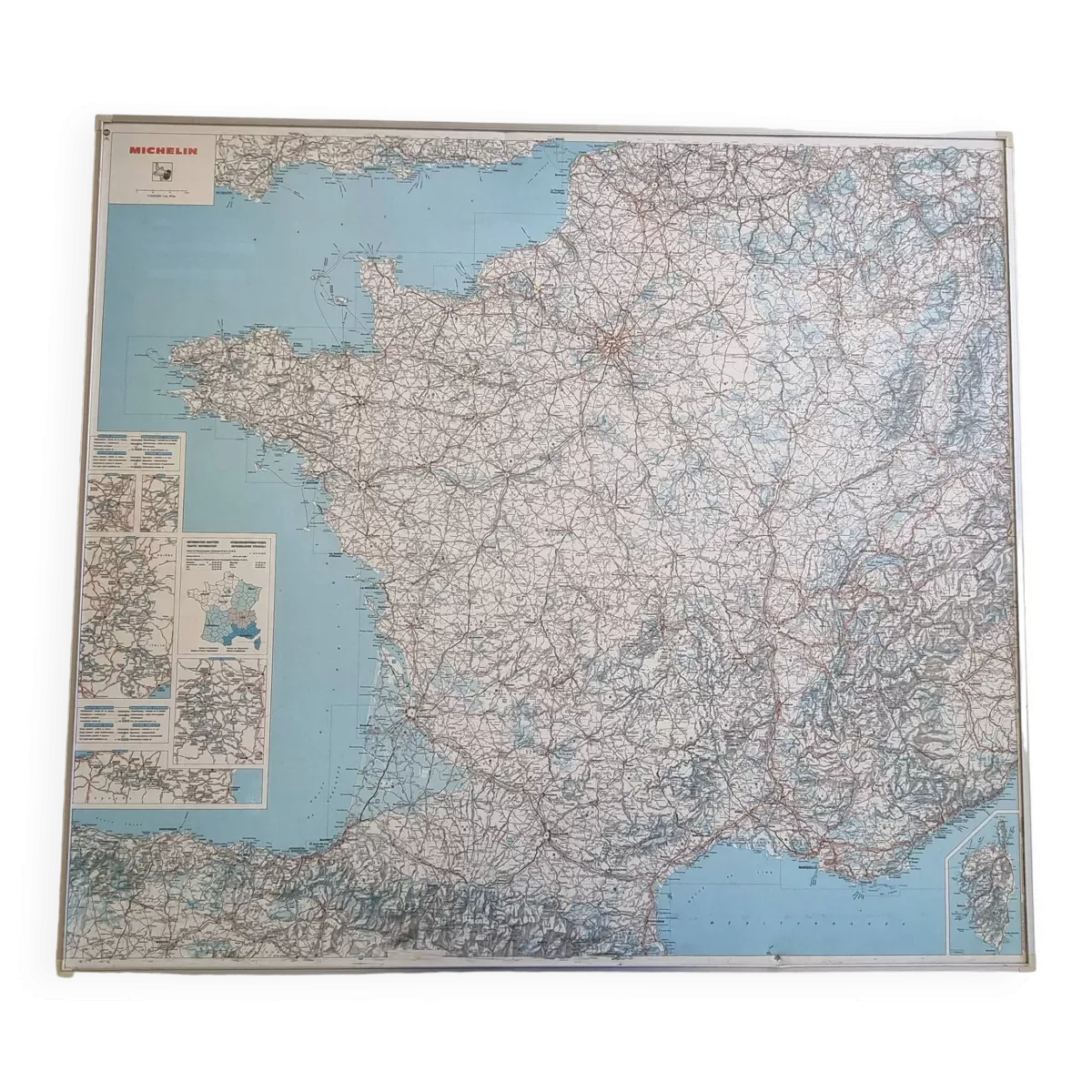 Carte routière ''Michelin'' vintage années 80 encadrée, 111 cm x 100 cm