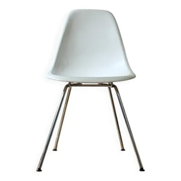 Charles & Ray EAMES pour VITRA - Chaises ''DSX