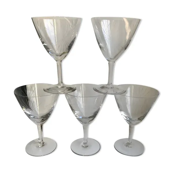 Lot de 5 verres à vin gravés modèle étoile années 50