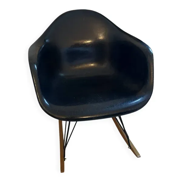 Chaise Eames RAR