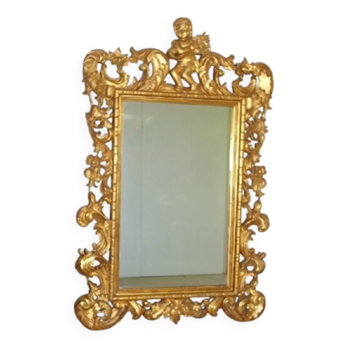 Imposant Miroir, bois sculpté doré, à décor de Putto