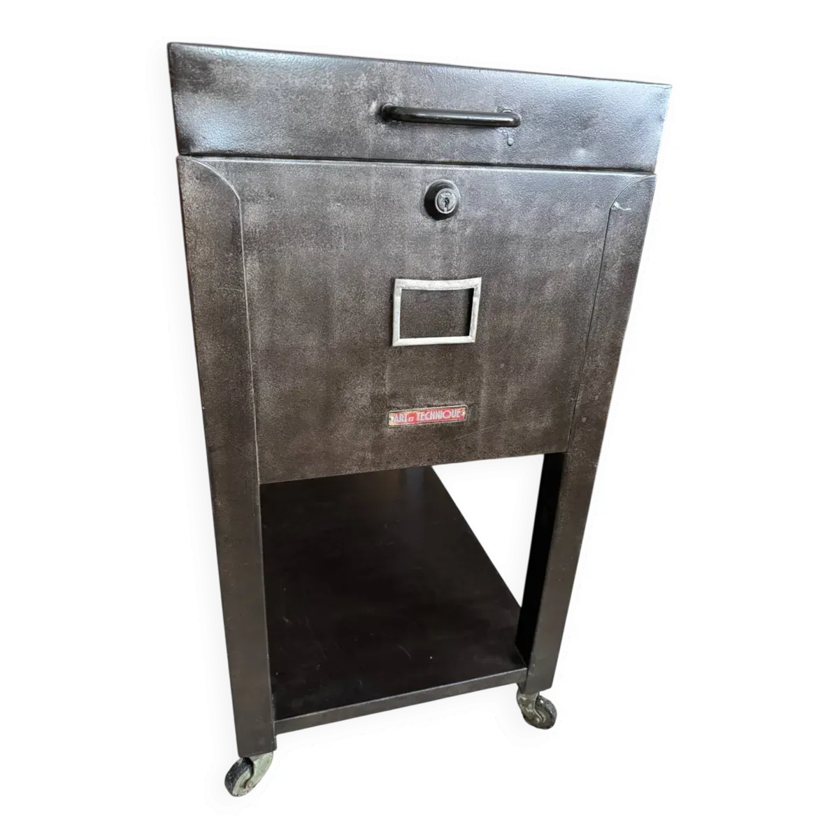 Ancien meuble classeur industriel vintage à roulettes
