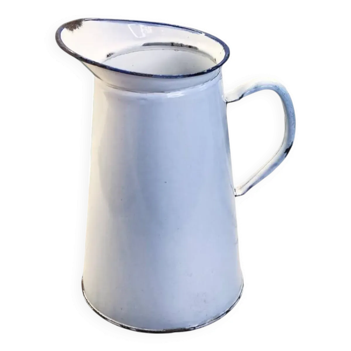 Pichet en tôle émaillée
