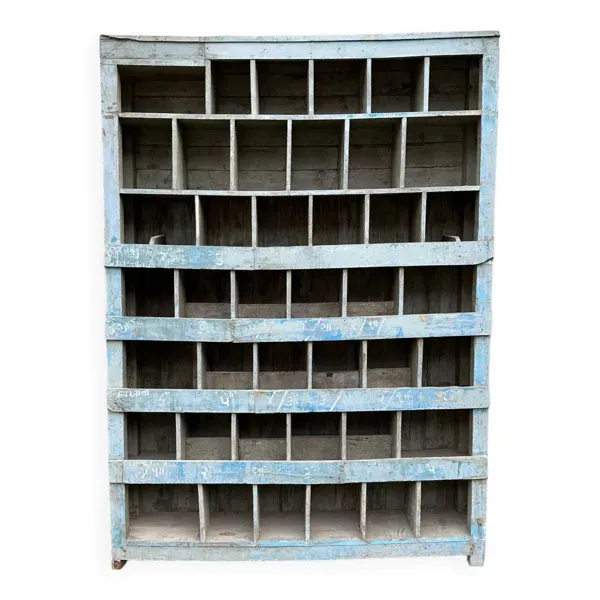 Rangement à casiers