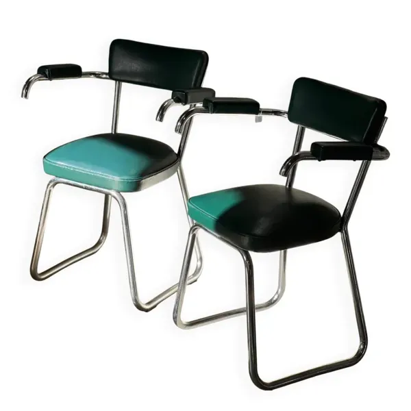 Paire de fauteuils Skaï vert et chrome, mid century