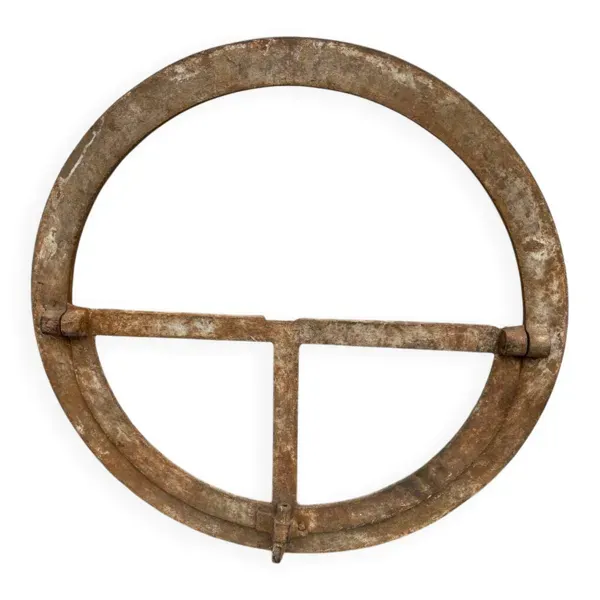 Œil de bœuf en fonte