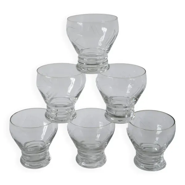 lot de 6 verres à vin en verre ciselé 1960 9 X 8 cm