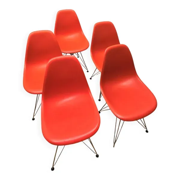 Suite de 5 chaises DSR, Charles & Ray Eames