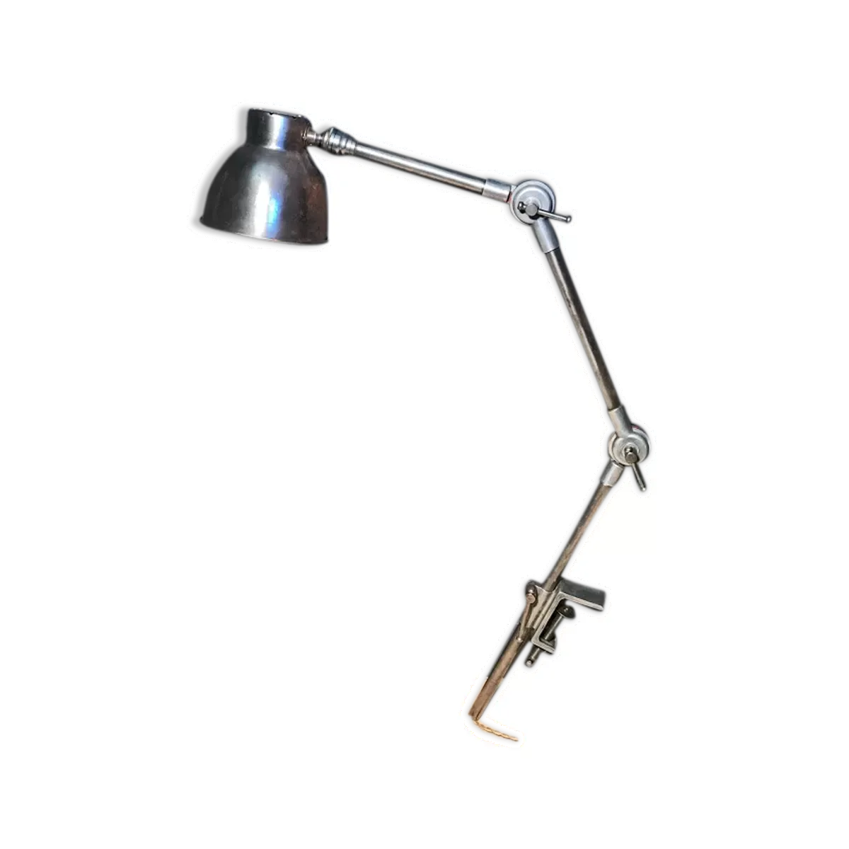 Lampe en métal articulée