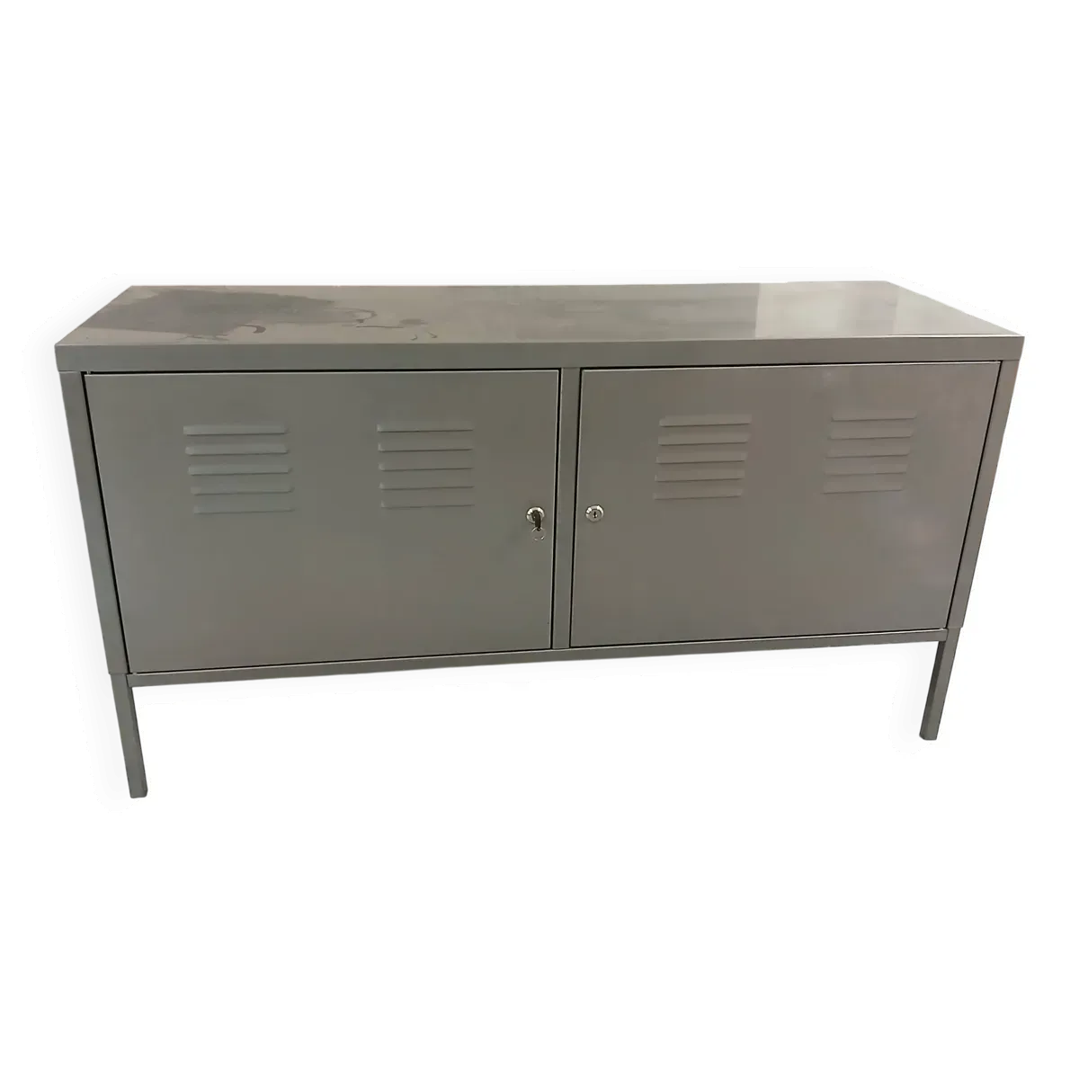 Petit meuble / enfilade indus  gris souris.