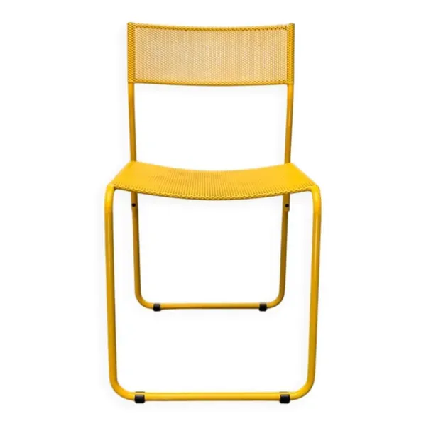 Chaise métallique perforée italienne de l'âge spatial du milieu du siècle, années 1960