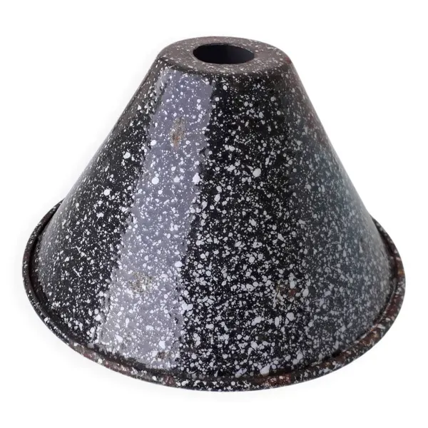 Abat-jour en tôle émaillée