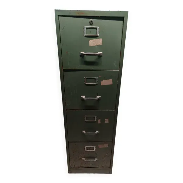 Ancien casier métallique