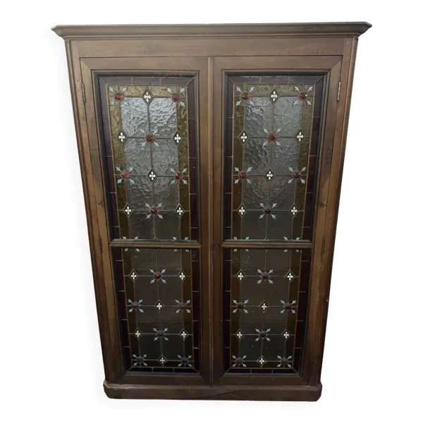Vitrine ancienne de presbytère – vitraux émaillés, inspiration religieuse