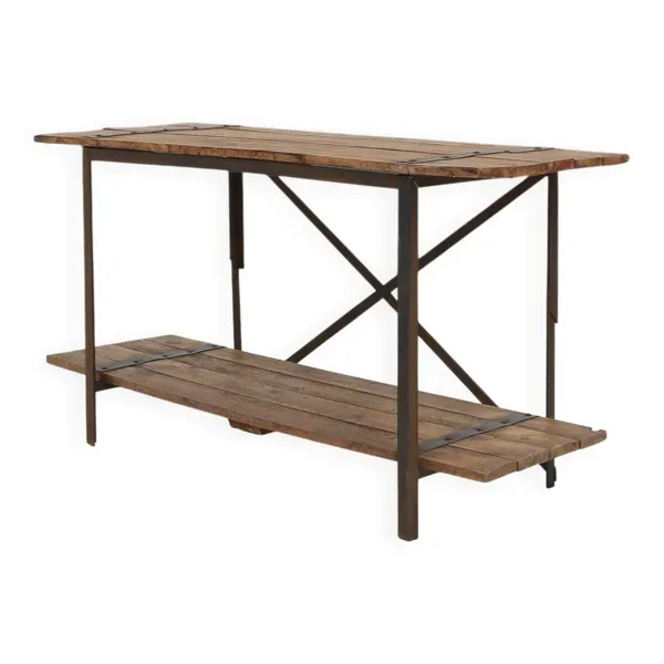 Table d'appoint industrielle avec cadre en métal et plateau en bois et plateforme amovible.