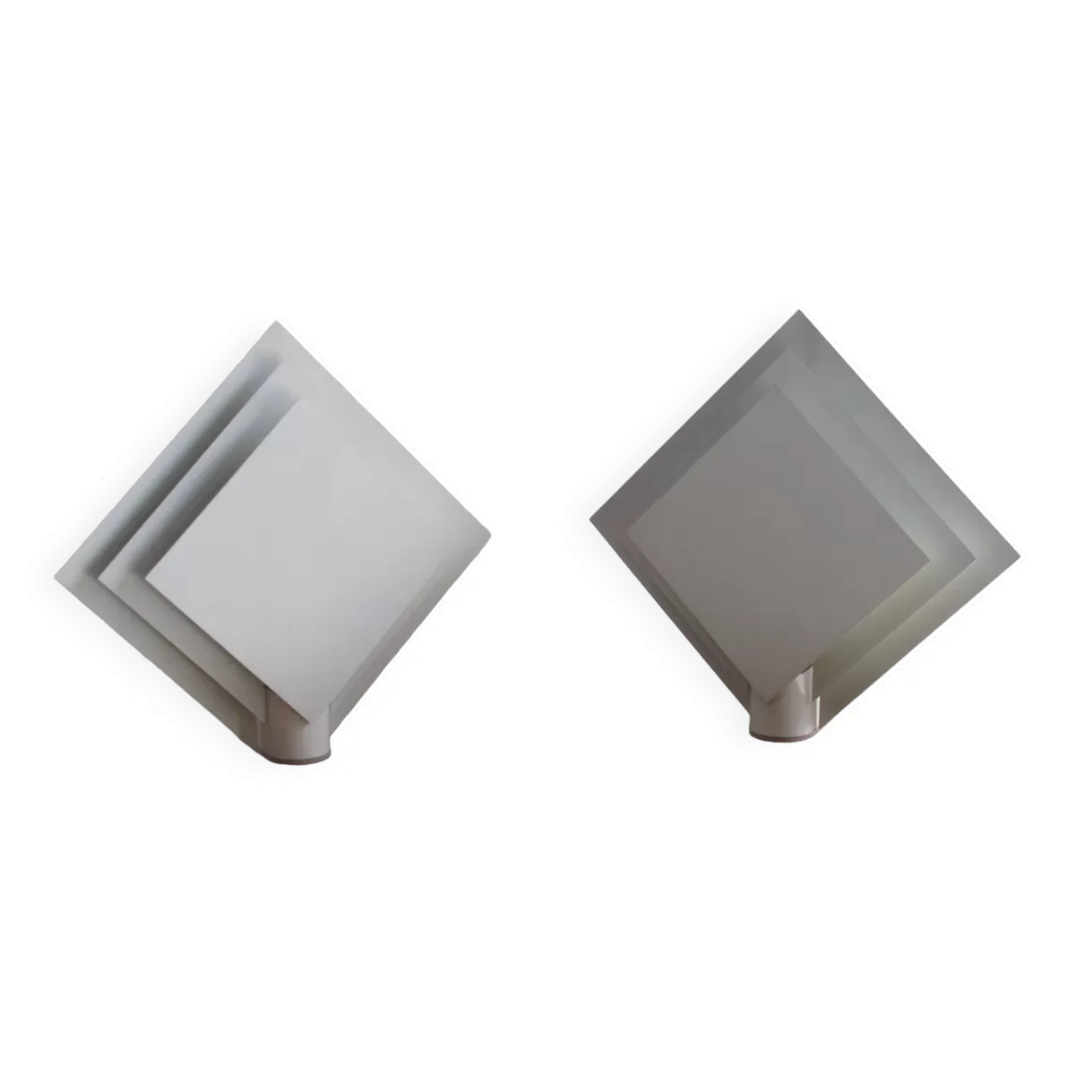 Paire lampes de chevet ou appliques Lumiance en tôle laquée