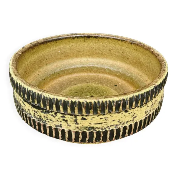 Grand plat en grès à décor rainuré, dans le goût de Pieter Groeneveldt