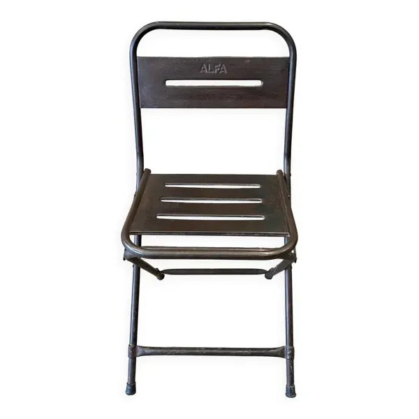 Chaise industrielle en métal pliante