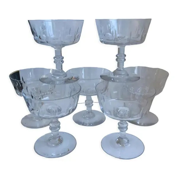 Lot de 7 coupes à champagne en cristal gravé début xxème