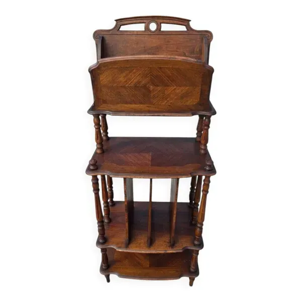 Casier à musique en noyer