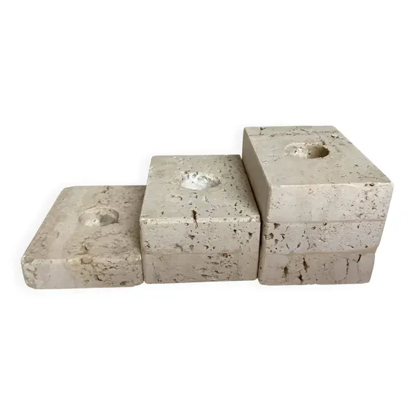 Trio de bougeoirs en travertin