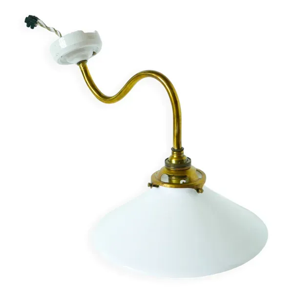 Applique col de cygne en opaline et laiton, début XXème