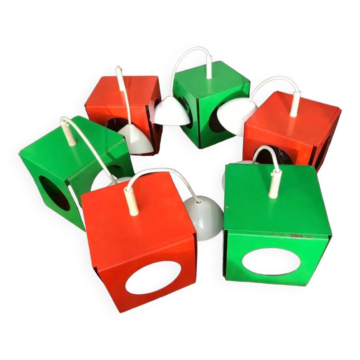 Serie de 6 lampes vintage tôle pliee space age anciennes